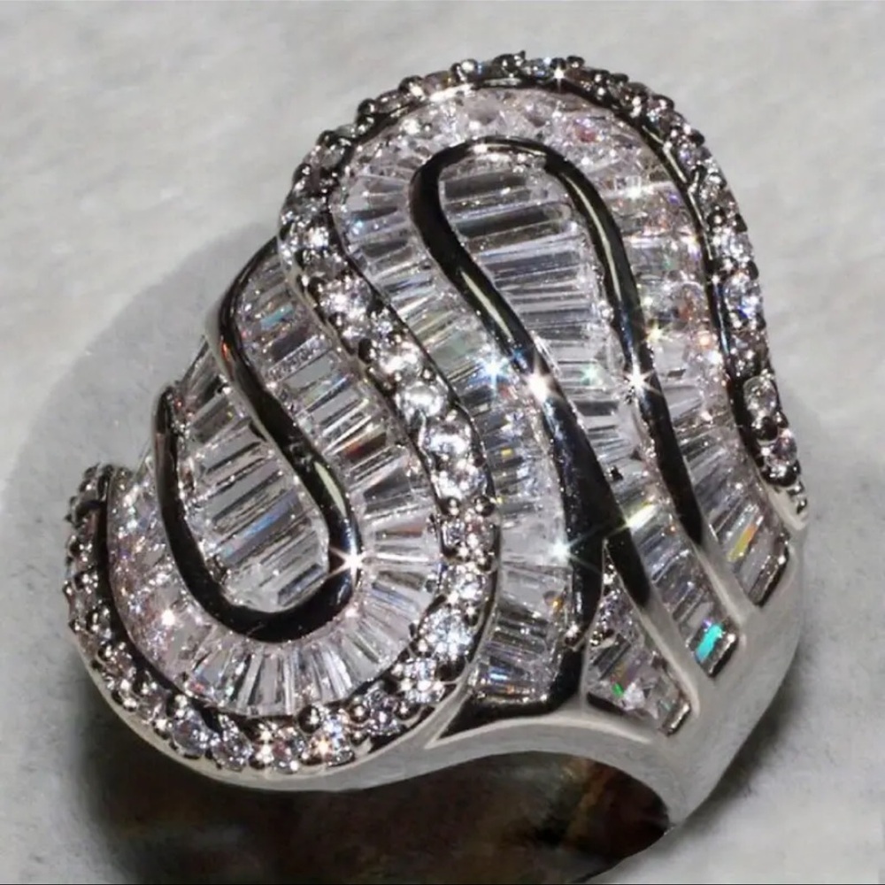 Glamorous, Bling, Cubic Zirconia, Statement Ring, Sz 8